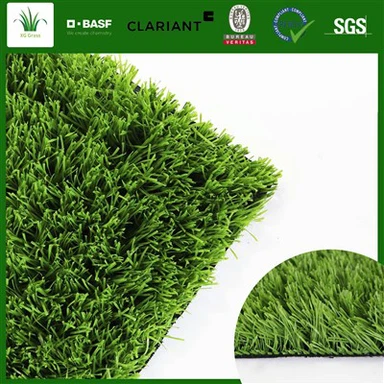 Футбольный газон на земле